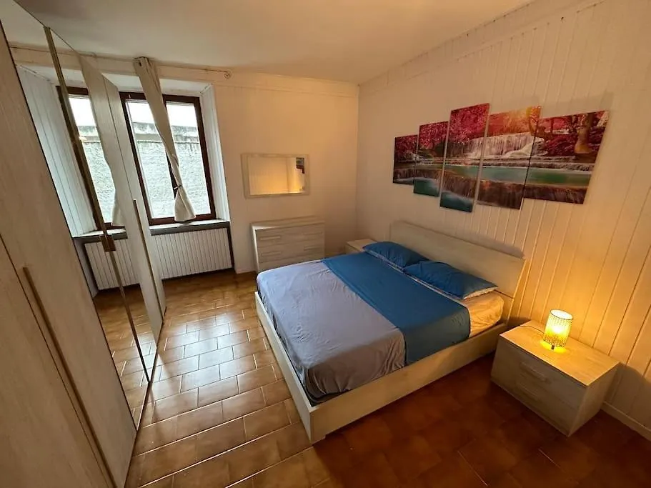 Lovely Central 2-Bedroom Apartment-1