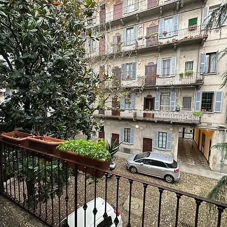 Lovely Central 2-Bedroom Apartment-2